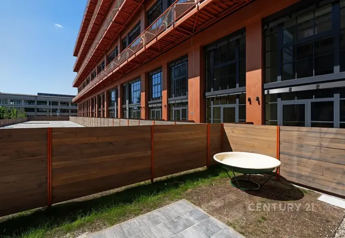 Prodej atypického bytu, Praha - Vysočany, Kolbenova, 181 m2