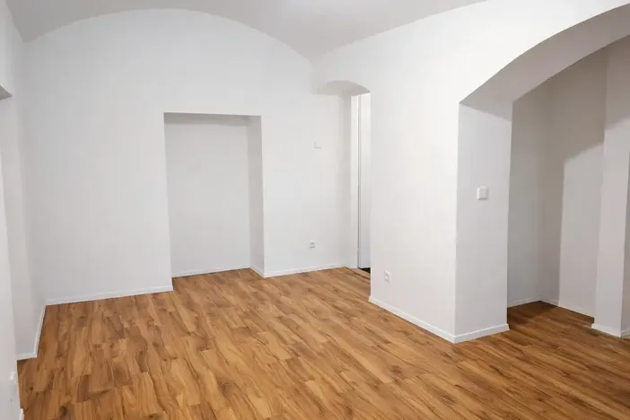 Pronájem obchodního prostoru, Praha - Strašnice, Saratovská, 110 m2