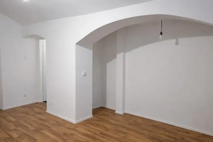 Pronájem obchodního prostoru, Praha - Strašnice, Saratovská, 110 m2