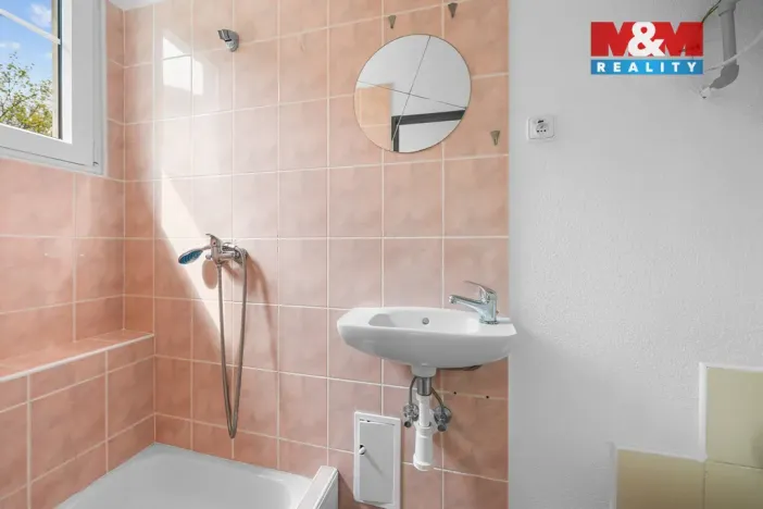 Pronájem bytu 1+kk, Děčín - Děčín I-Děčín, Zámecká, 19 m2