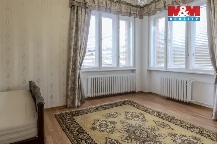 Prodej rodinného domu, Uherské Hradiště, U Stadionu, 300 m2