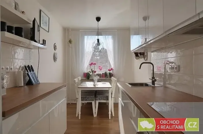 Pronájem bytu 3+1, Praha, Květnového vítězství, 77 m2