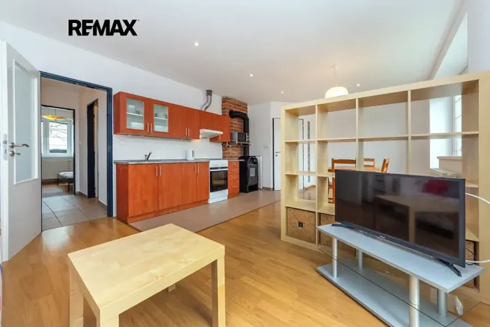 Pronájem bytu 2+kk, Praha - Ruzyně, U letiště, 47 m2