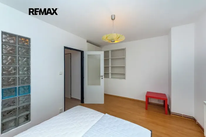 Pronájem bytu 2+kk, Praha - Ruzyně, U letiště, 47 m2