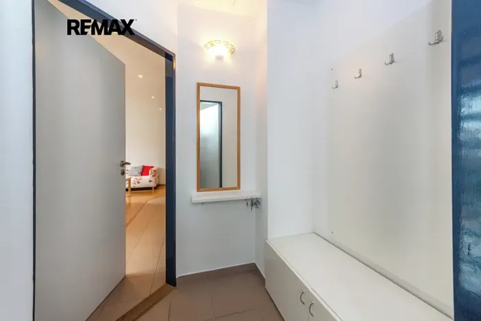 Pronájem bytu 2+kk, Praha - Ruzyně, U letiště, 47 m2