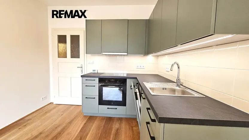 Pronájem bytu 2+kk, Praha - Břevnov, Junácká, 50 m2