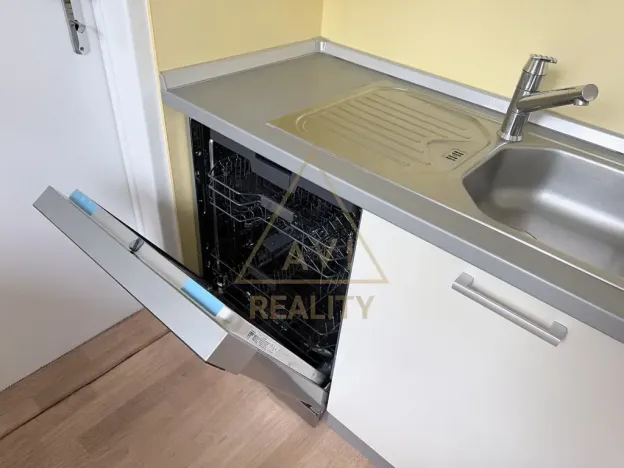 Pronájem bytu 3+1, Praha - Hlubočepy, Dreyerova, 72 m2