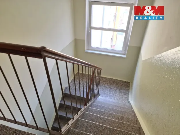 Pronájem bytu 2+1, Ostrov, Jungmannova, 58 m2