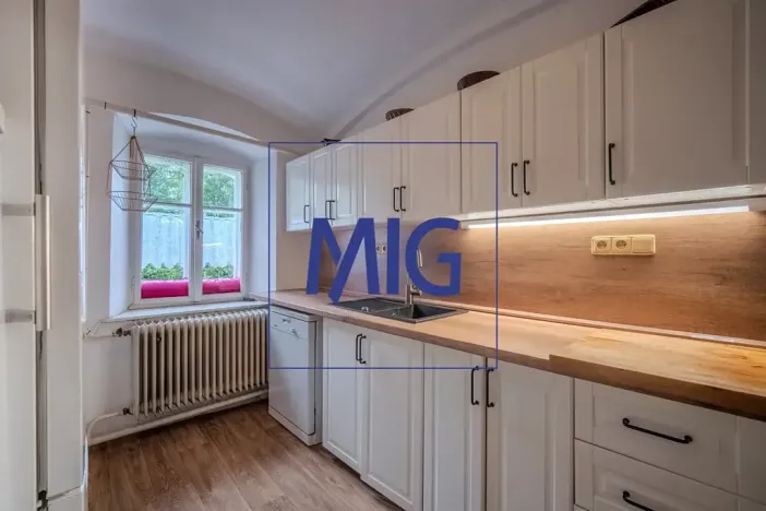 Prodej pozemku pro bydlení, Staré Město, 1150 m2