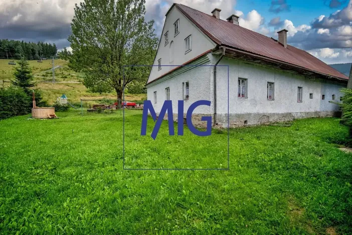 Prodej chalupy, Staré Město, 240 m2
