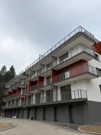 Pronájem bytu 2+kk, Jablonec nad Nisou, Jezdecká, 70 m2