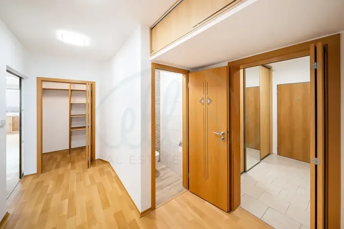 Pronájem bytu 3+kk, Praha - Horní Měcholupy, Milánská, 93 m2