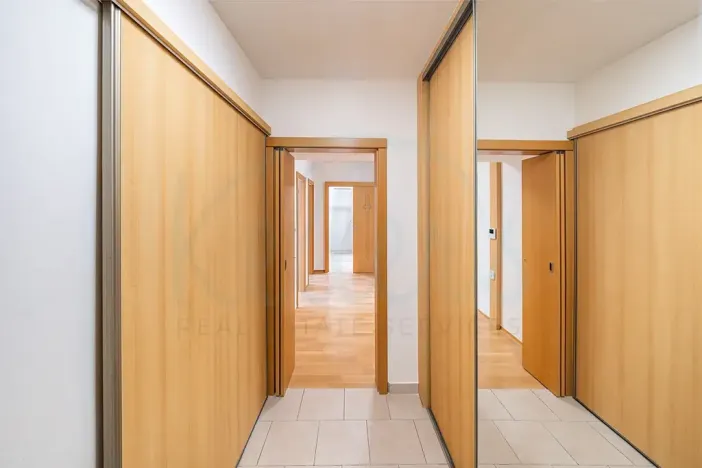 Pronájem bytu 3+kk, Praha - Horní Měcholupy, Milánská, 93 m2