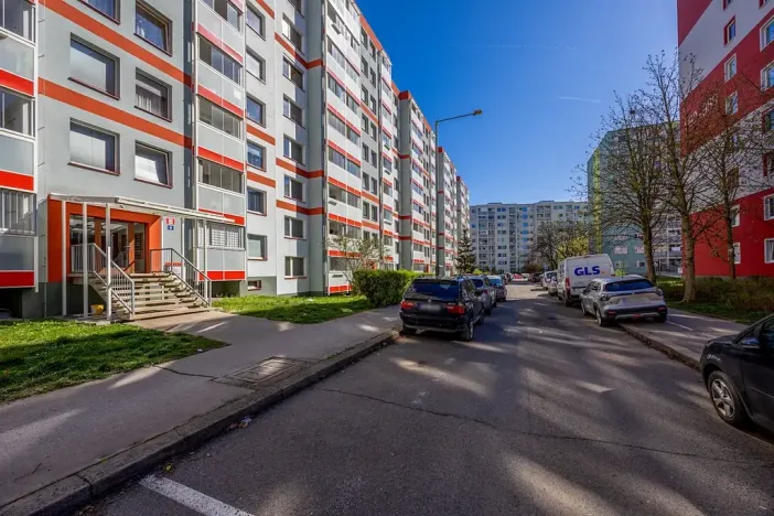 Prodej bytu 2+kk, Praha - Černý Most, Kpt. Stránského, 44 m2