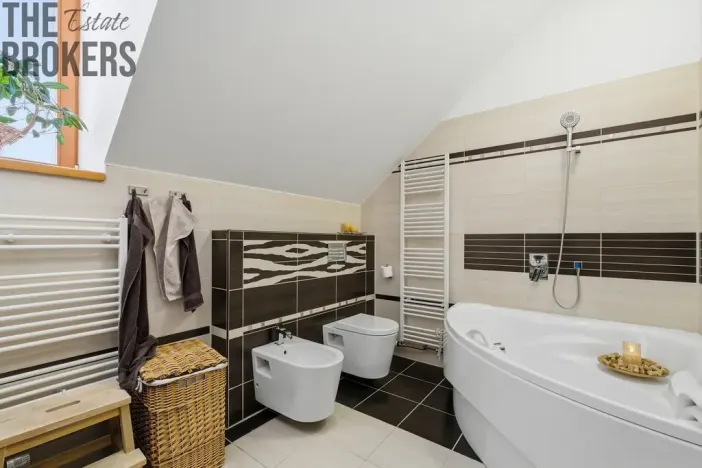 Prodej rodinného domu, Omice, Brněnská, 218 m2