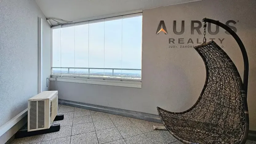 Pronájem bytu 2+kk, Praha - Horní Měcholupy, Modenská, 68 m2