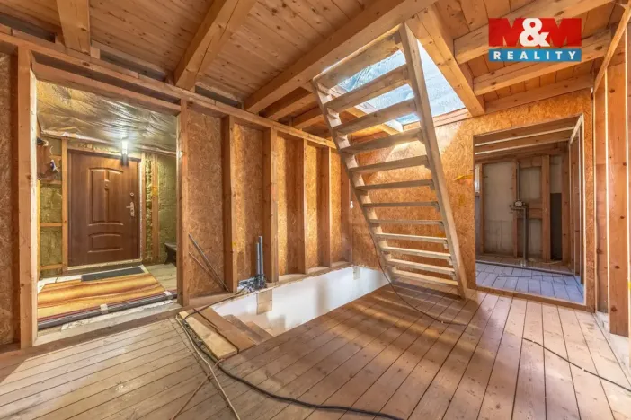 Prodej rodinného domu, Lučany nad Nisou, 270 m2