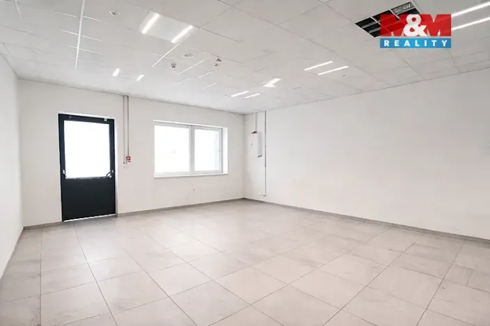 Pronájem obchodního prostoru, Benešov, Vnoučkova, 45 m2