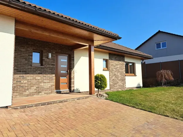 Prodej rodinného domu, Doubravy, 190 m2