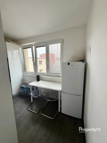 Pronájem bytu 1+1, Praha - Vokovice, Angolská, 40 m2