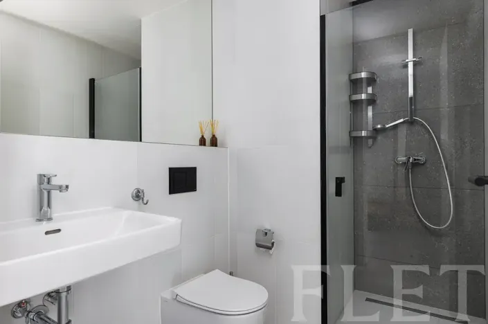 Pronájem bytu 1+kk, Praha - Smíchov, Grafická, 30 m2