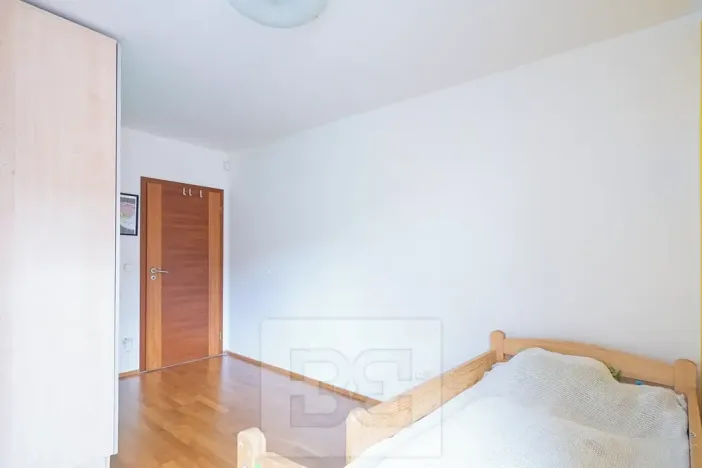 Prodej bytu 3+kk, Praha - Kobylisy, Pod hliništěm, 70 m2
