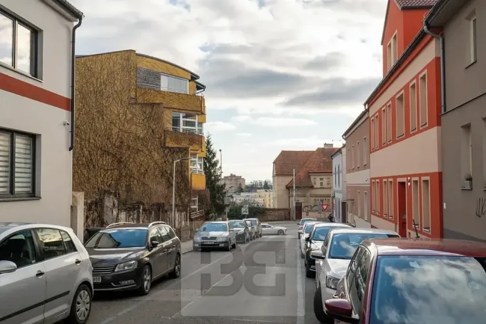Prodej bytu 3+kk, Praha - Kobylisy, Pod hliništěm, 70 m2