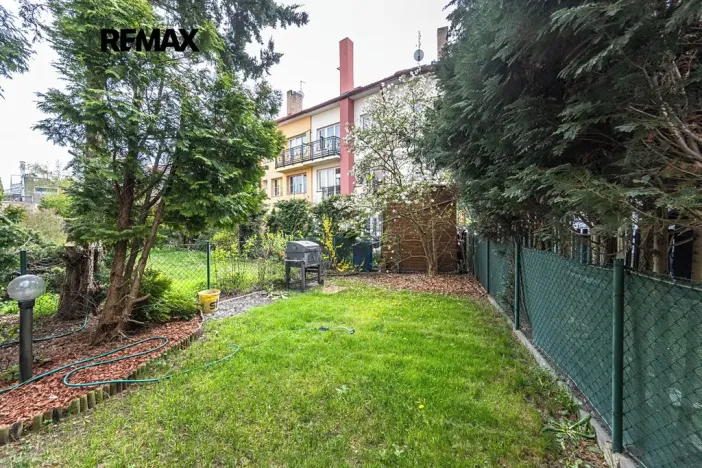 Prodej rodinného domu, Praha - Kyje, Hajní, 330 m2