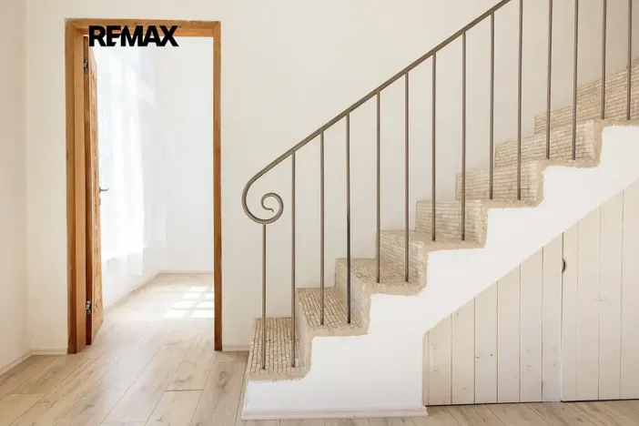 Prodej bytu 1+kk, Vráž, Nad Loděnicí, 28 m2