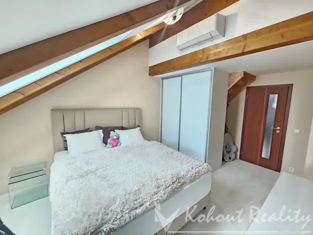 Prodej bytu 4+kk, Praha - Šeberov, K Šeberovu, 135 m2