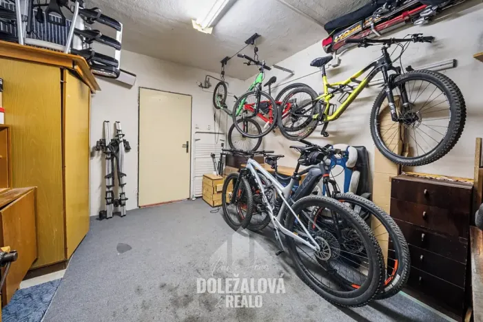 Prodej bytu 3+1, Jihlava, Kosovská, 93 m2