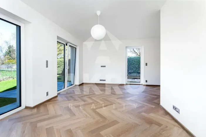 Prodej bytu 4+kk, Praha - Klánovice, Holekova, 158 m2