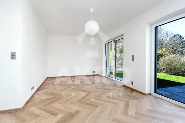 Prodej bytu 4+kk, Praha - Klánovice, Holekova, 158 m2