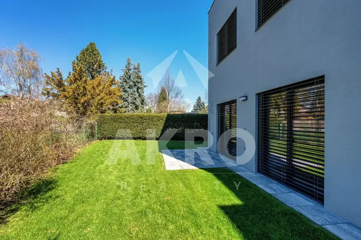 Prodej bytu 4+kk, Praha - Klánovice, Holekova, 158 m2