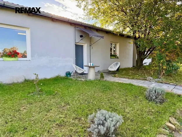 Prodej výrobních prostor, Dolní Chvatliny, 3690 m2