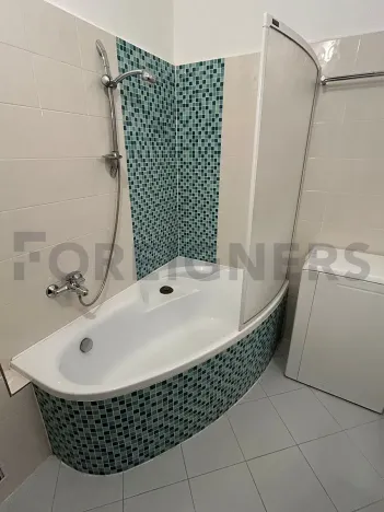 Pronájem bytu 2+1, Pardubice, Sladkovského, 56 m2