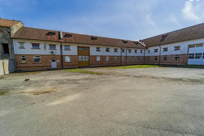 Prodej výrobních prostor, Bezno, Nemyslovická, 861 m2