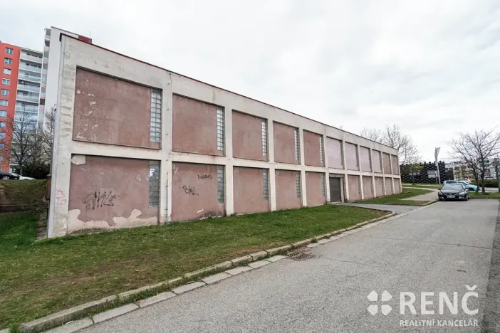 Prodej garáže, Brno, Žarošická, 18 m2