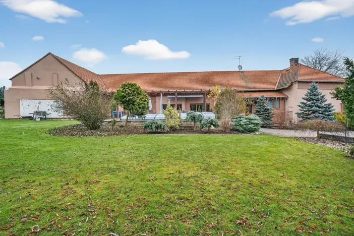 Prodej rodinného domu, Chotíkov, 280 m2