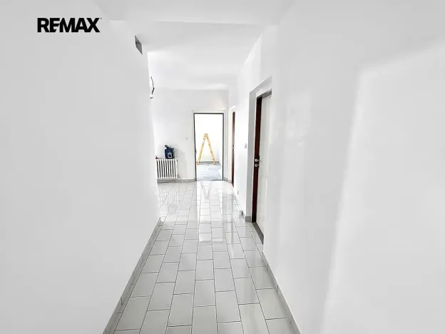 Pronájem kanceláře, Slavkov u Brna, 82 m2