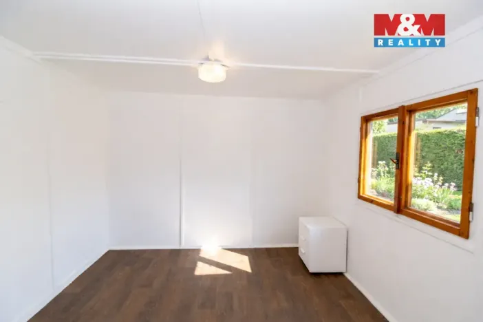 Pronájem chaty, Praha - Dubeč, Slatiny, 15 m2