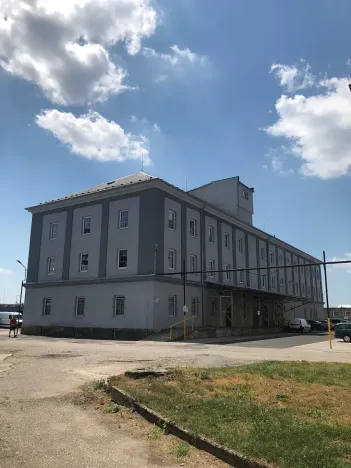 Pronájem skladu, Šternberk, Nádražní, 210 m2