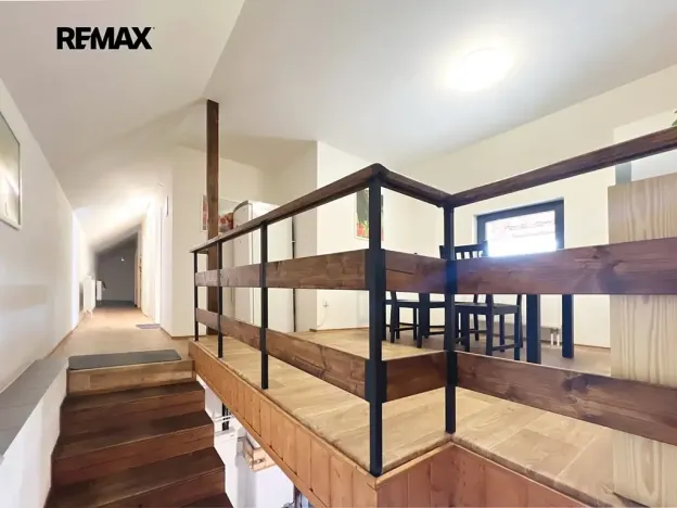 Pronájem atypického bytu, Drahelčice, V Brance, 164 m2