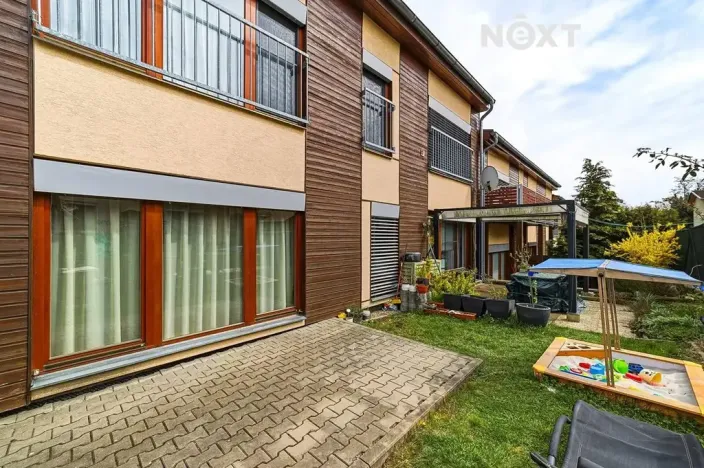 Prodej bytu 3+kk, Květnice, Ibišková, 60 m2