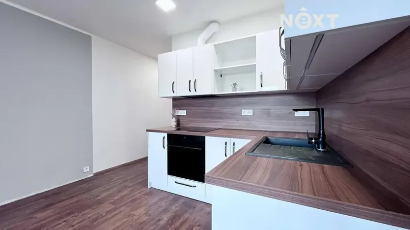 Pronájem bytu 2+kk, Hulín, Družba, 38 m2