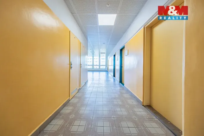 Pronájem obchodního prostoru, Praha - Petrovice, Ohmova, 193 m2