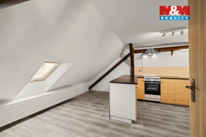 Pronájem bytu 2+kk, Velvary, Chržínská, 78 m2