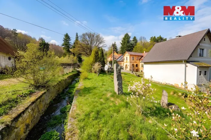 Prodej pozemku pro bydlení, Chodová Planá - Michalovy Hory, 1740 m2