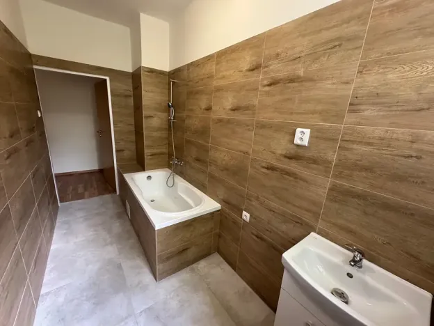 Prodej bytu 2+1, Frýdek-Místek, Míru, 83 m2