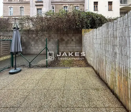 Pronájem bytu 1+kk, Praha - Libeň, Pod Labuťkou, 30 m2